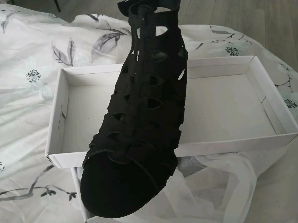Womens heels - Image 2
