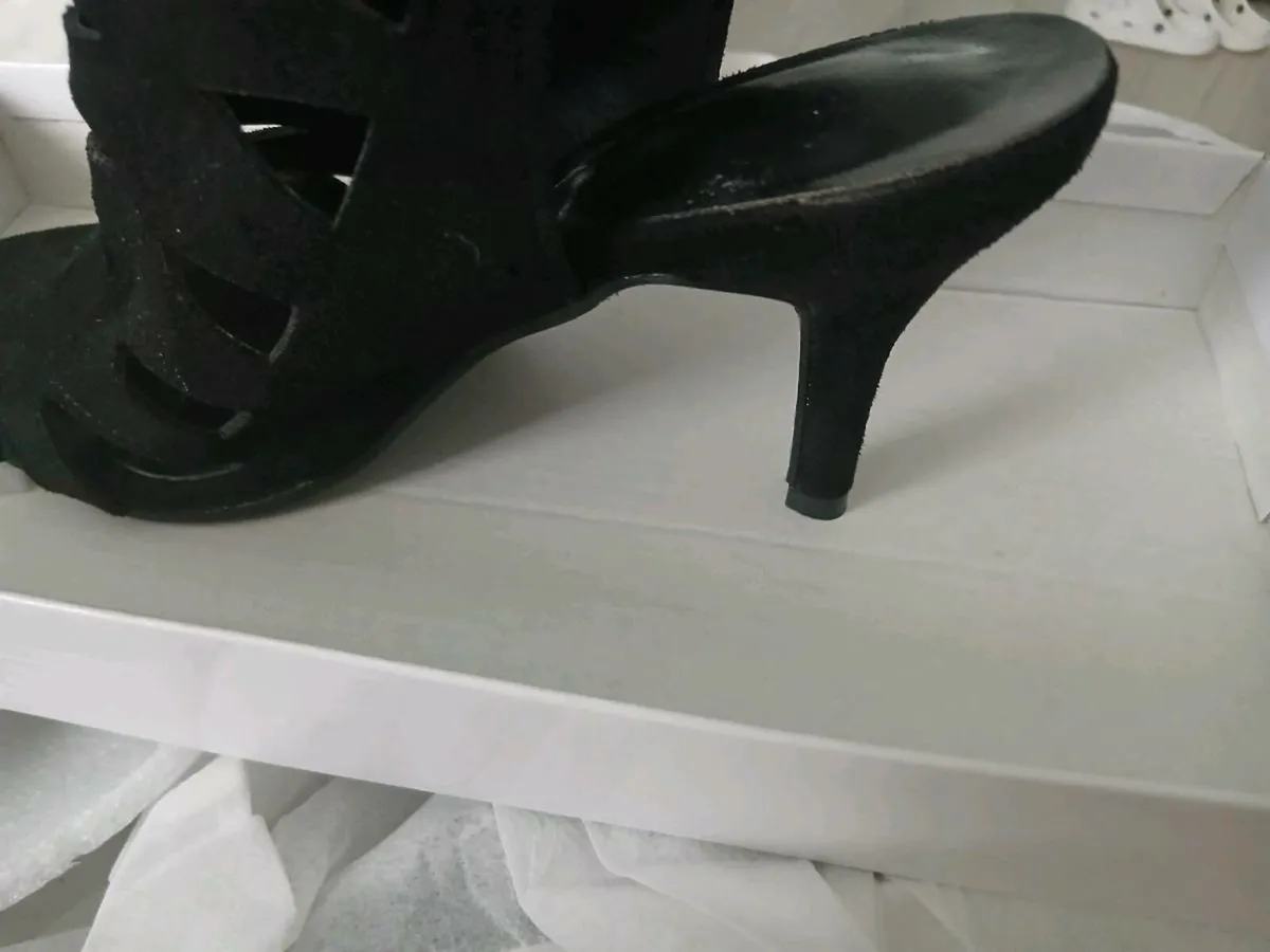 Womens heels - Image 3