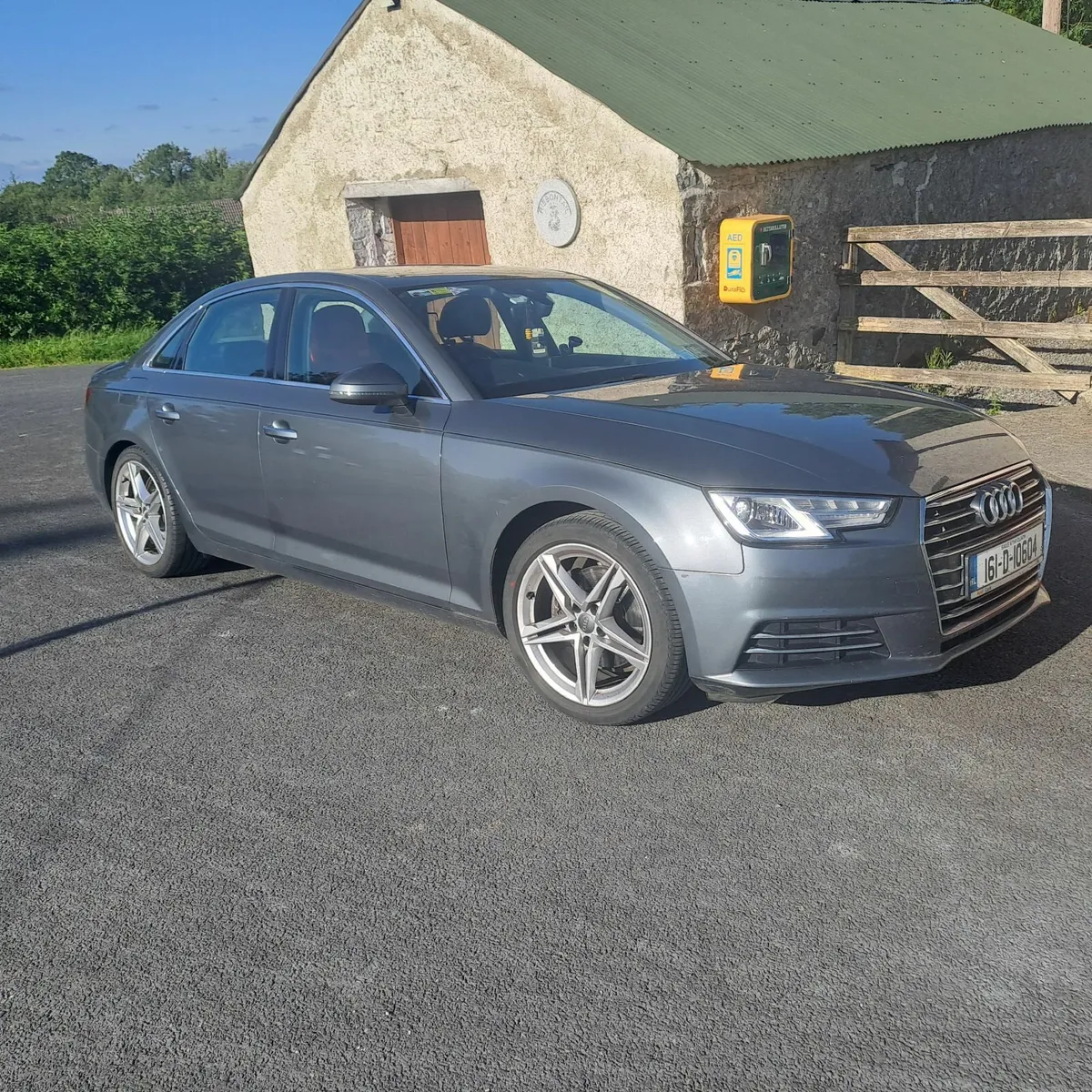 Low Km Audi A4 2.0TDI 7 Speed S Tronic Auto,Ultra - Image 4
