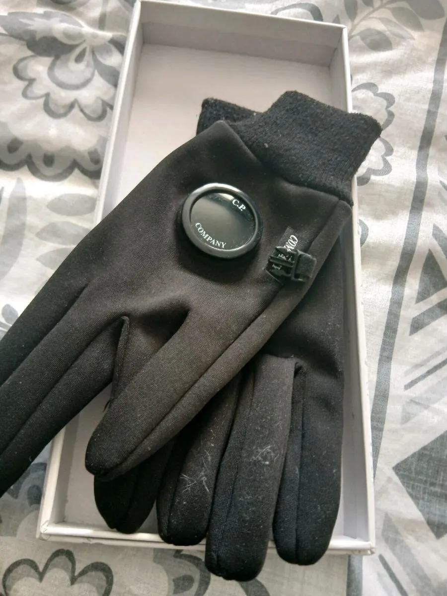 Gloves - Image 2
