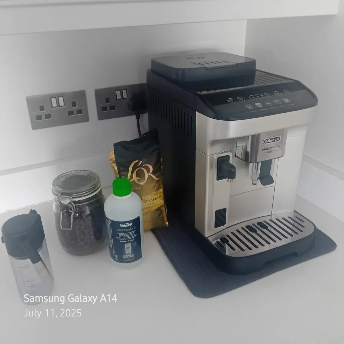 Delongi coffee machine