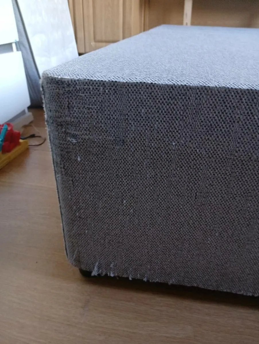 Bed frame - Image 4