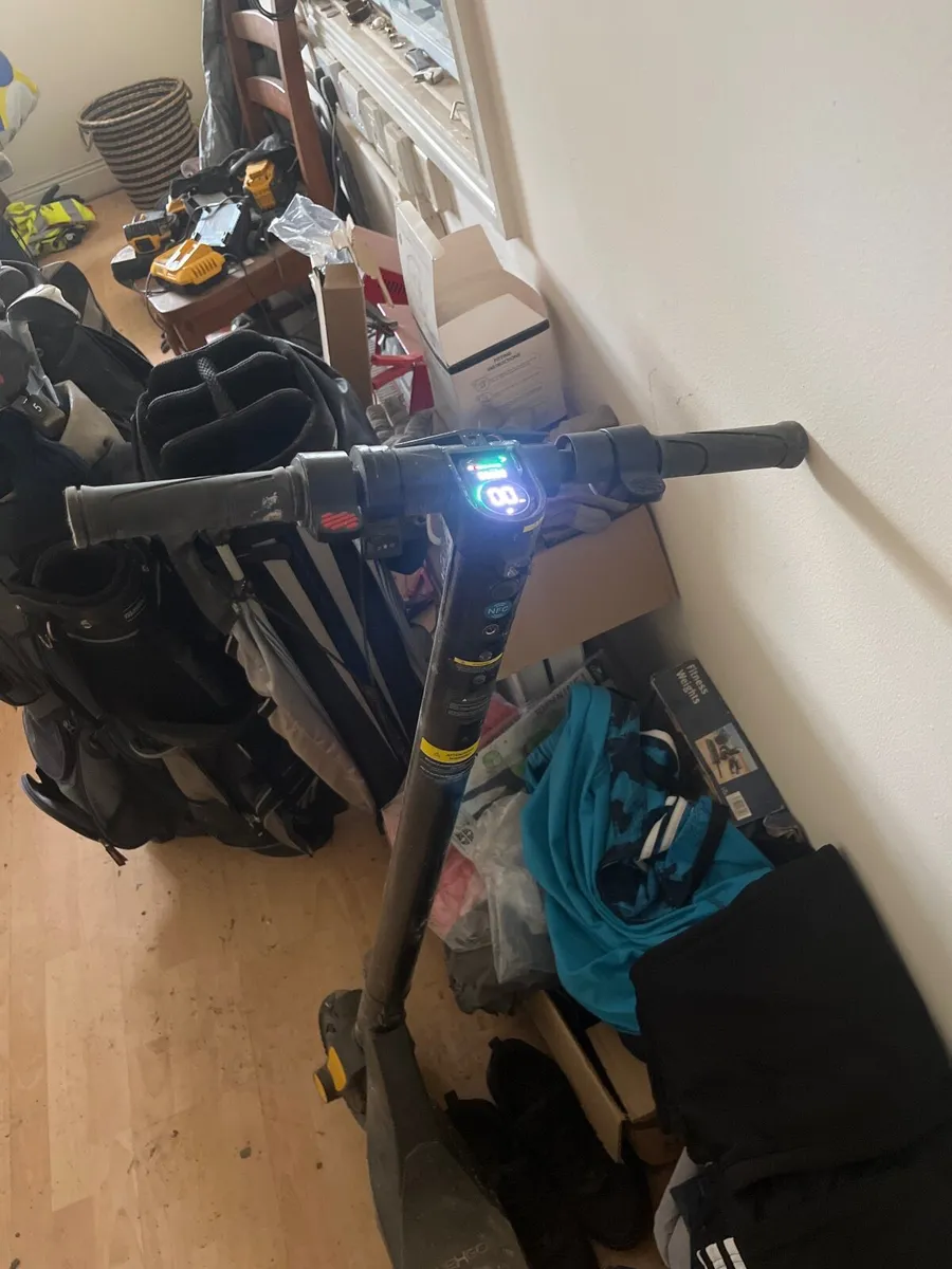 Electric scooter - Image 1
