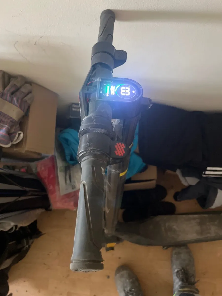 Electric scooter - Image 3