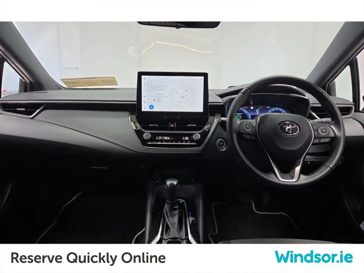Toyota Corolla 1.8 Hybrid Luna Sport Hatchback - Image 4