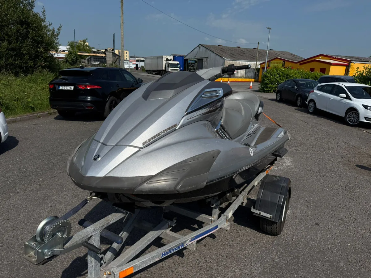 YAMAHA FX SHO CRUISER 1.8 SUPERCHARGED - Image 2