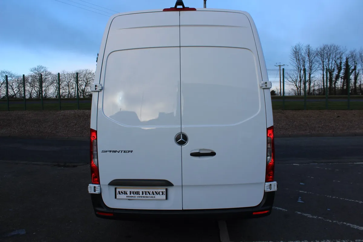 2022 Mercedes-Benz Sprinter 314 Chiller L3 - Image 4