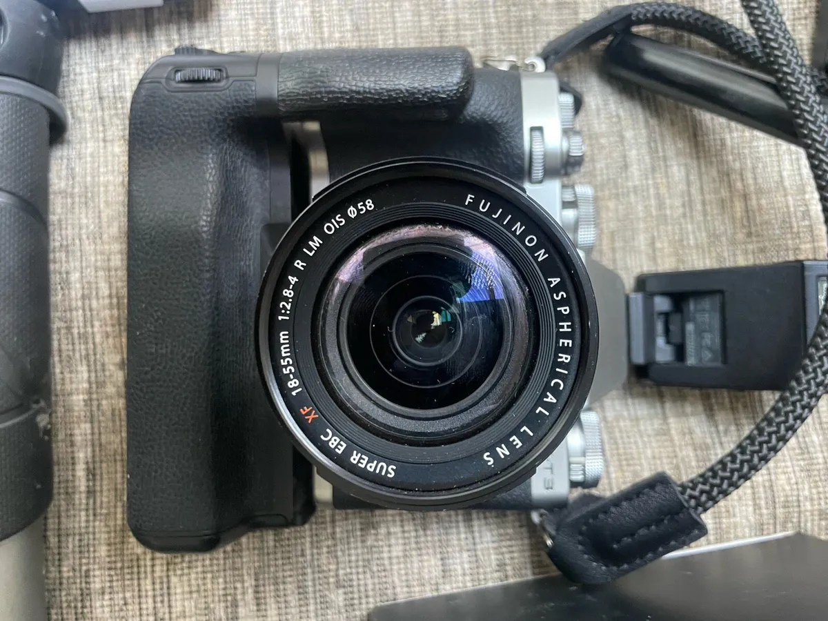 FUJi XT3 with extra - Image 4