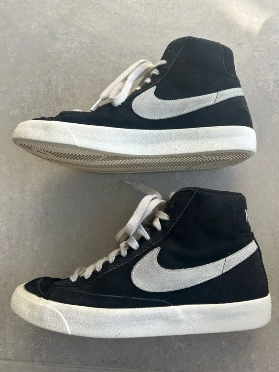 Nike Blazer suede boot shoe black size 5 uk - Image 4