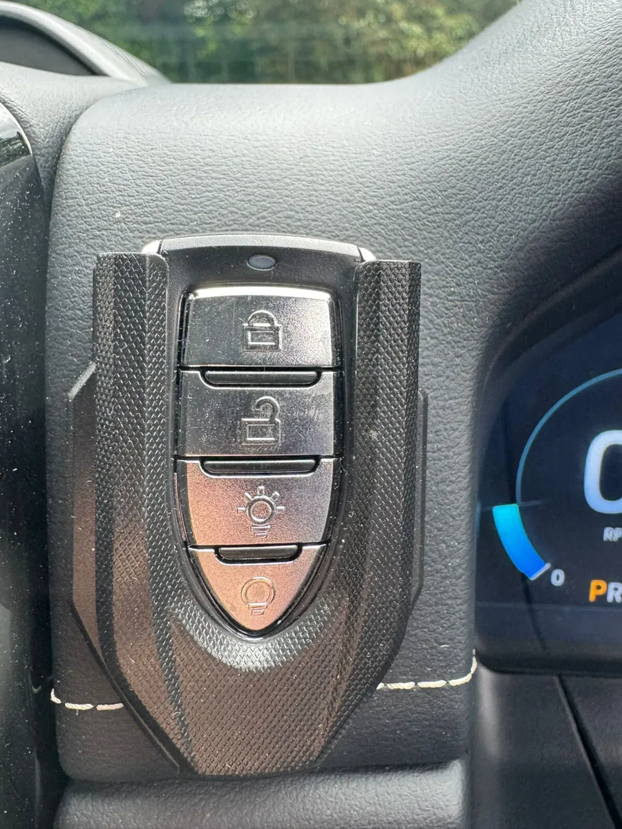 Ford Ranger platinum Pickup - Image 3