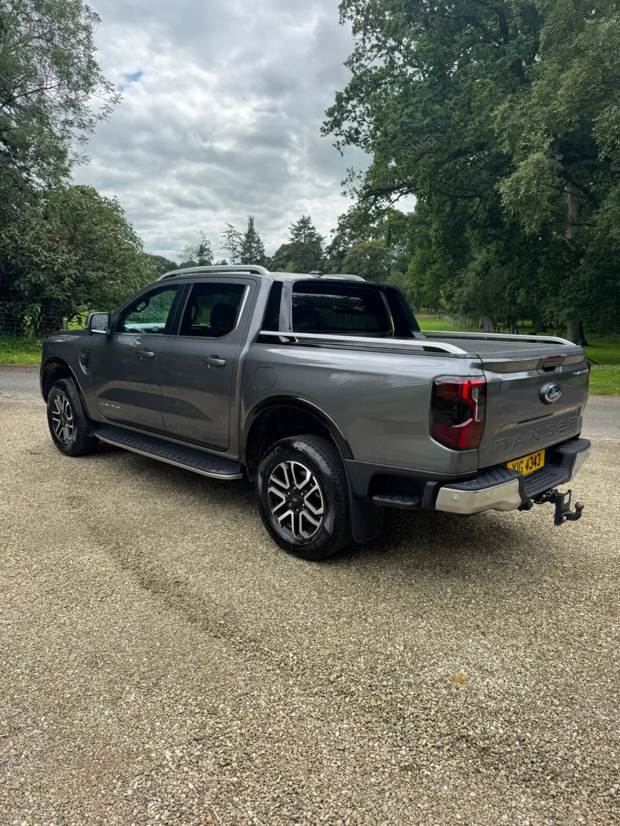 Ford Ranger platinum Pickup - Image 4