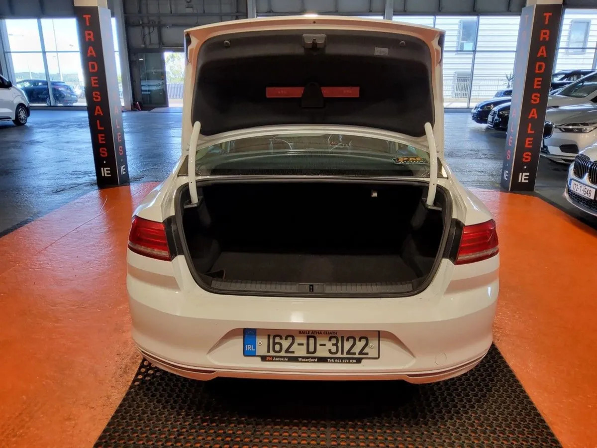 Volkswagen Passat 1.6 TDI 120HP Trendline - Image 4