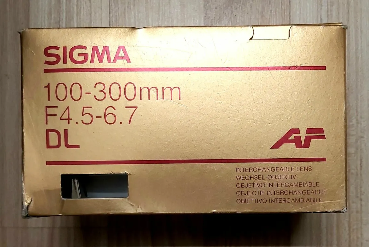 Sony sigma 100-300 lens New - Image 1