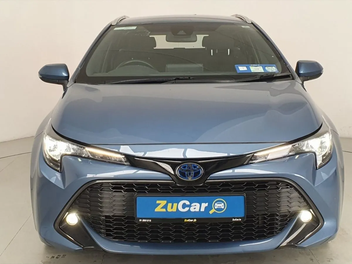Toyota Corolla  190 1.8 Hybrid Luna Saloon - Image 3