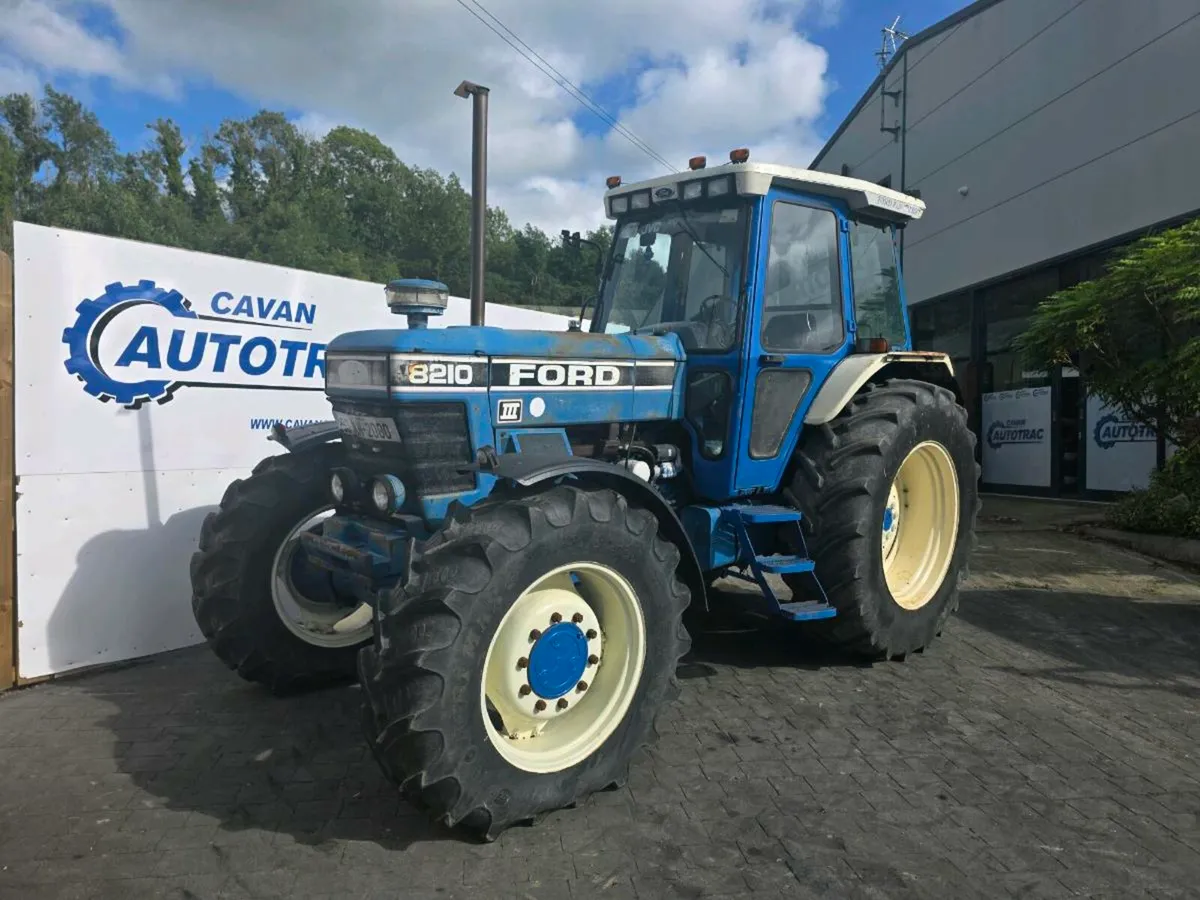 Ford 8210 - Image 2