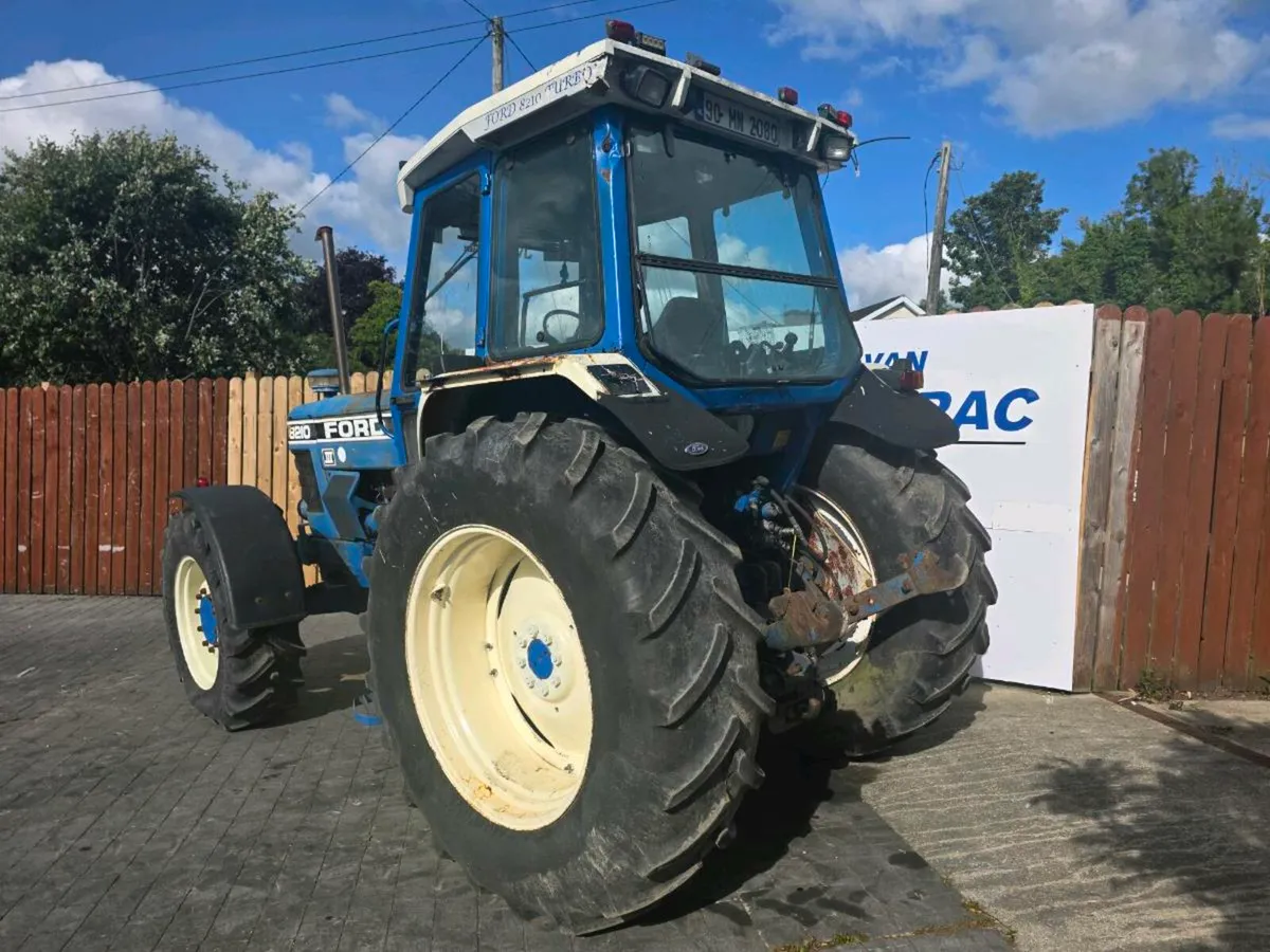 Ford 8210 - Image 3