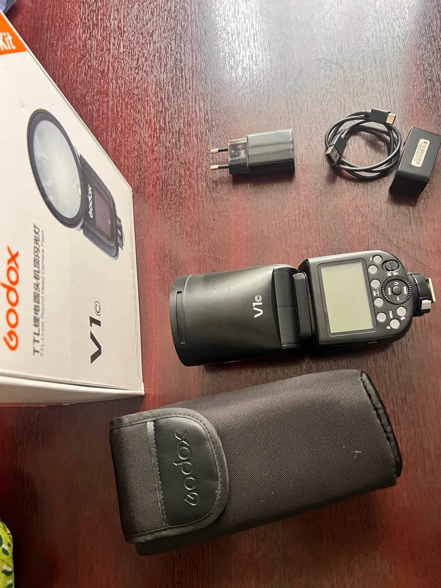 Godox V1 Canon Flash - Image 1