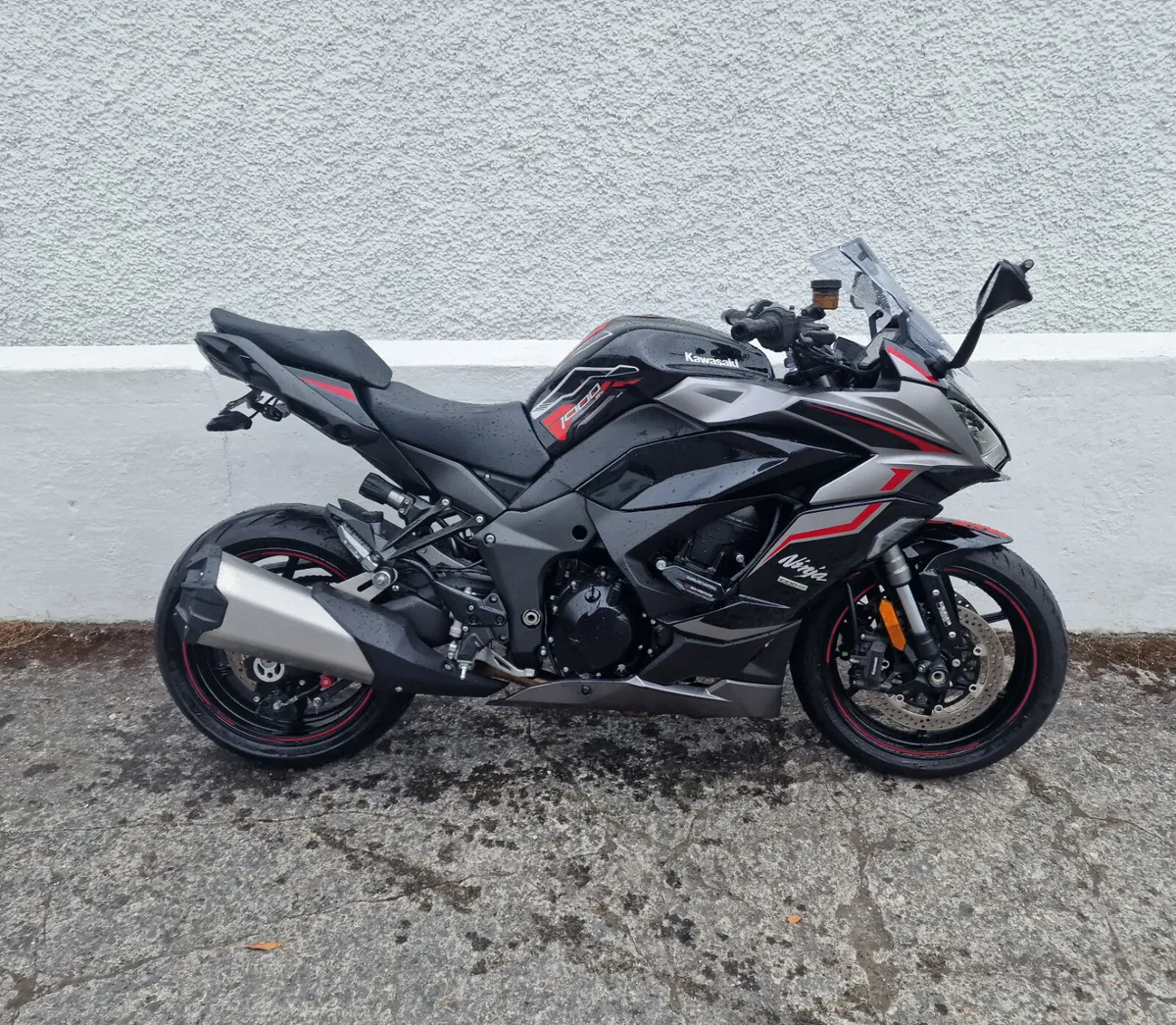 Z1000sx x2 @ Doyles Athlone - Image 1