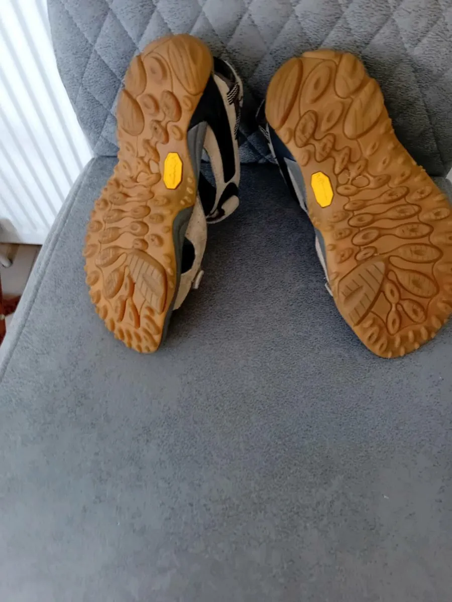 LADIES WALKING SANDALS NEW - Image 2