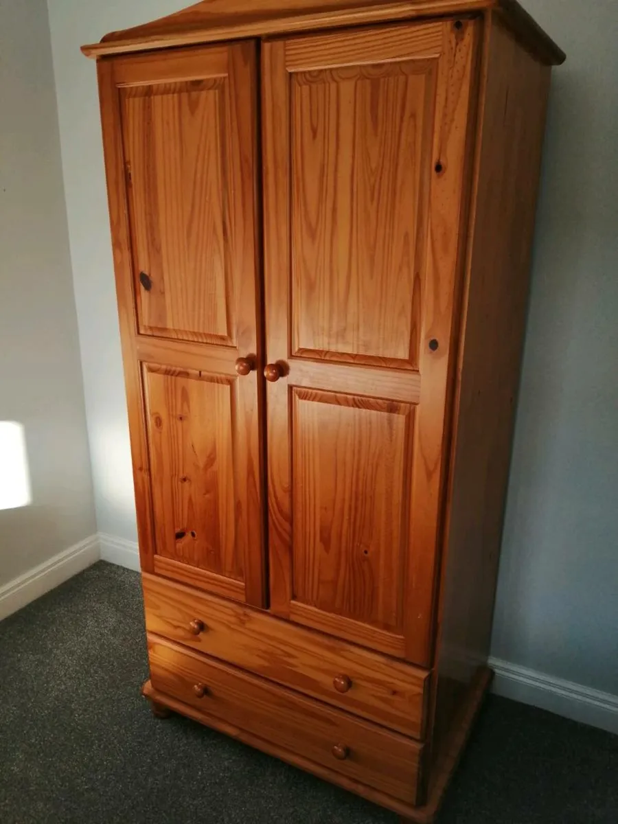 Bouble bed and wardrobe - Image 3
