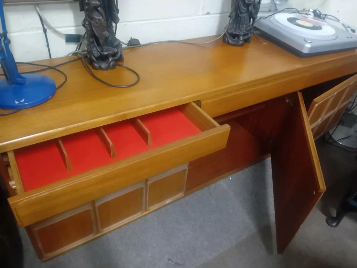 Mid Century McIntosh Sideboard - Image 2