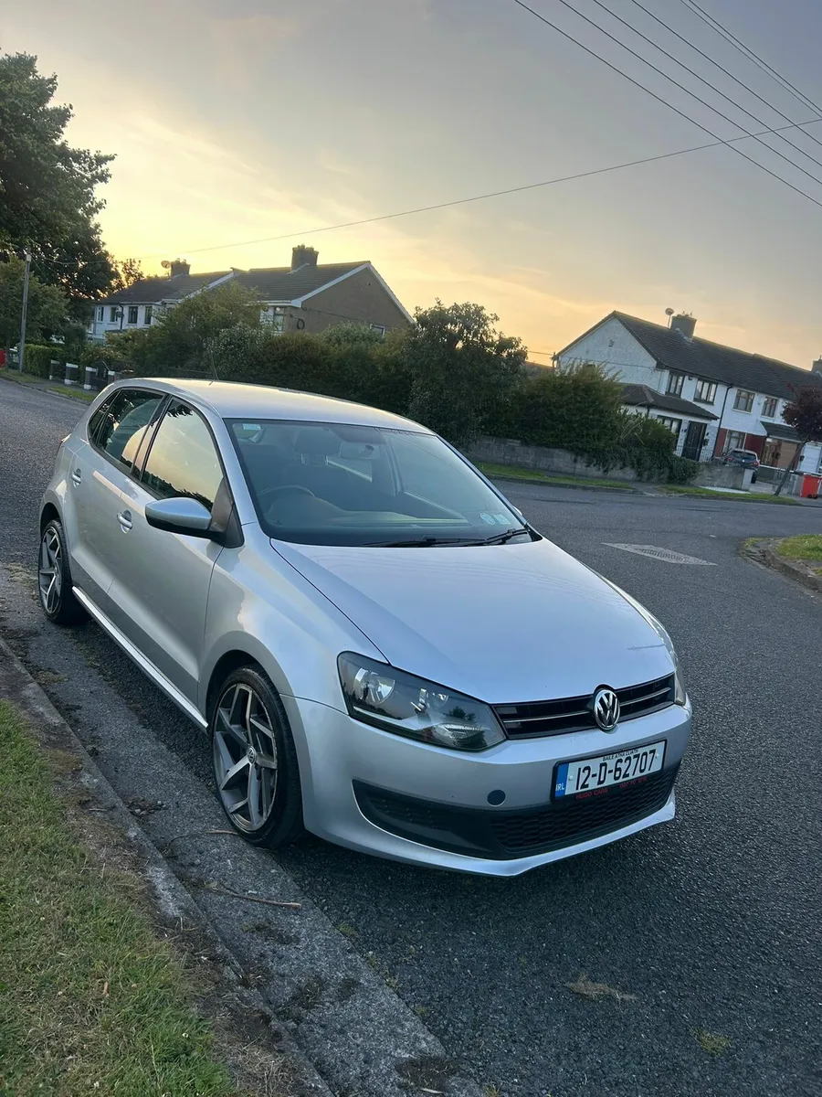 Volkswagen polo 2012 automatic - Image 1