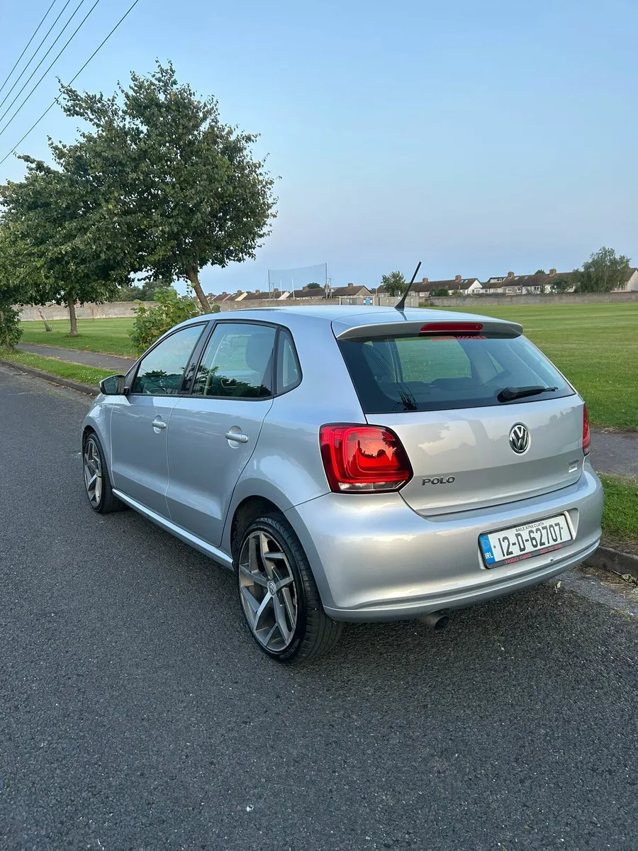 Volkswagen polo 2012 automatic - Image 4