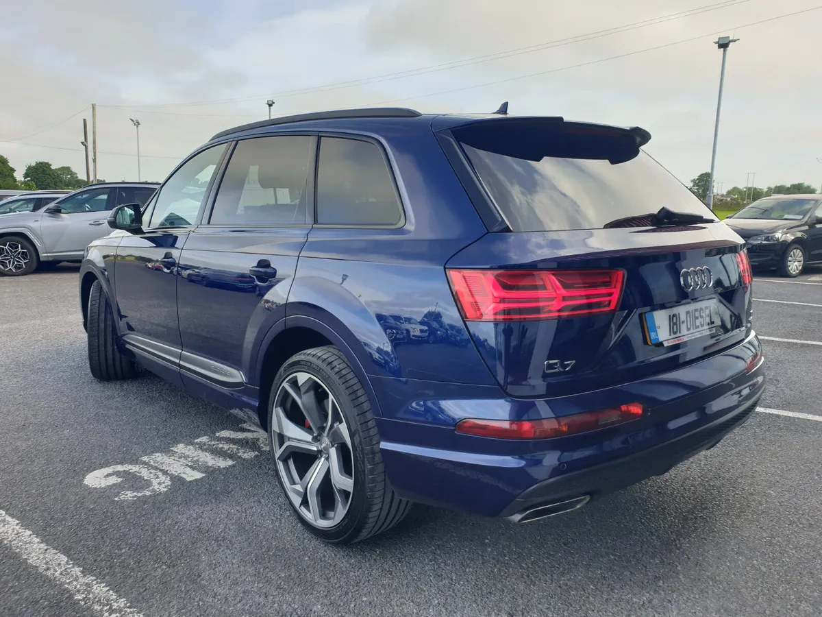 Audi Q7 3.0TDI S LINE**BLACK EDITION STYLING** - Image 4