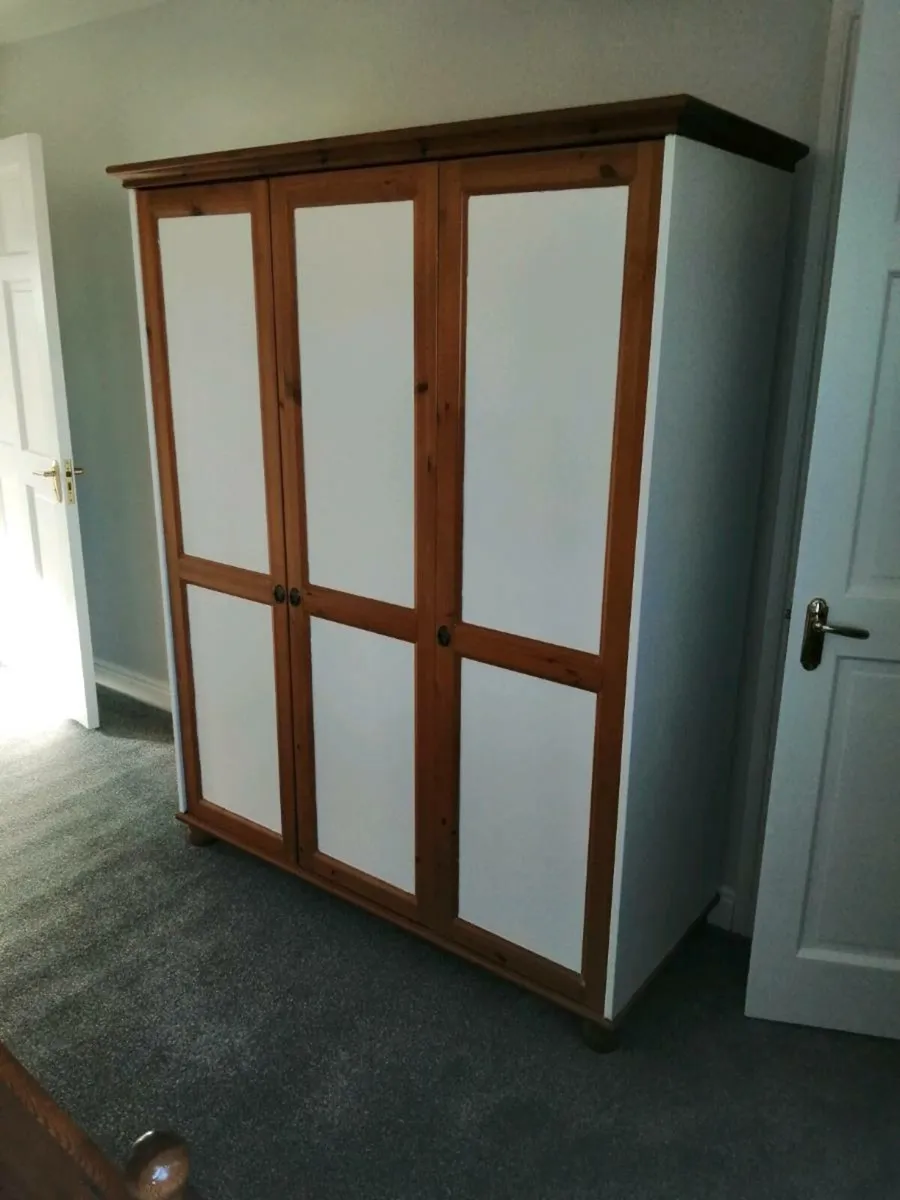 Bedroom suite - Image 3