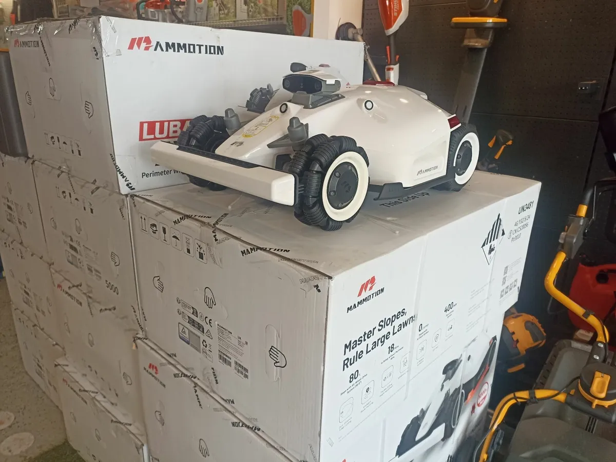 Mammotion LUBA 2 AWD 5000X - ROBOT LAWN MOWER - Image 1