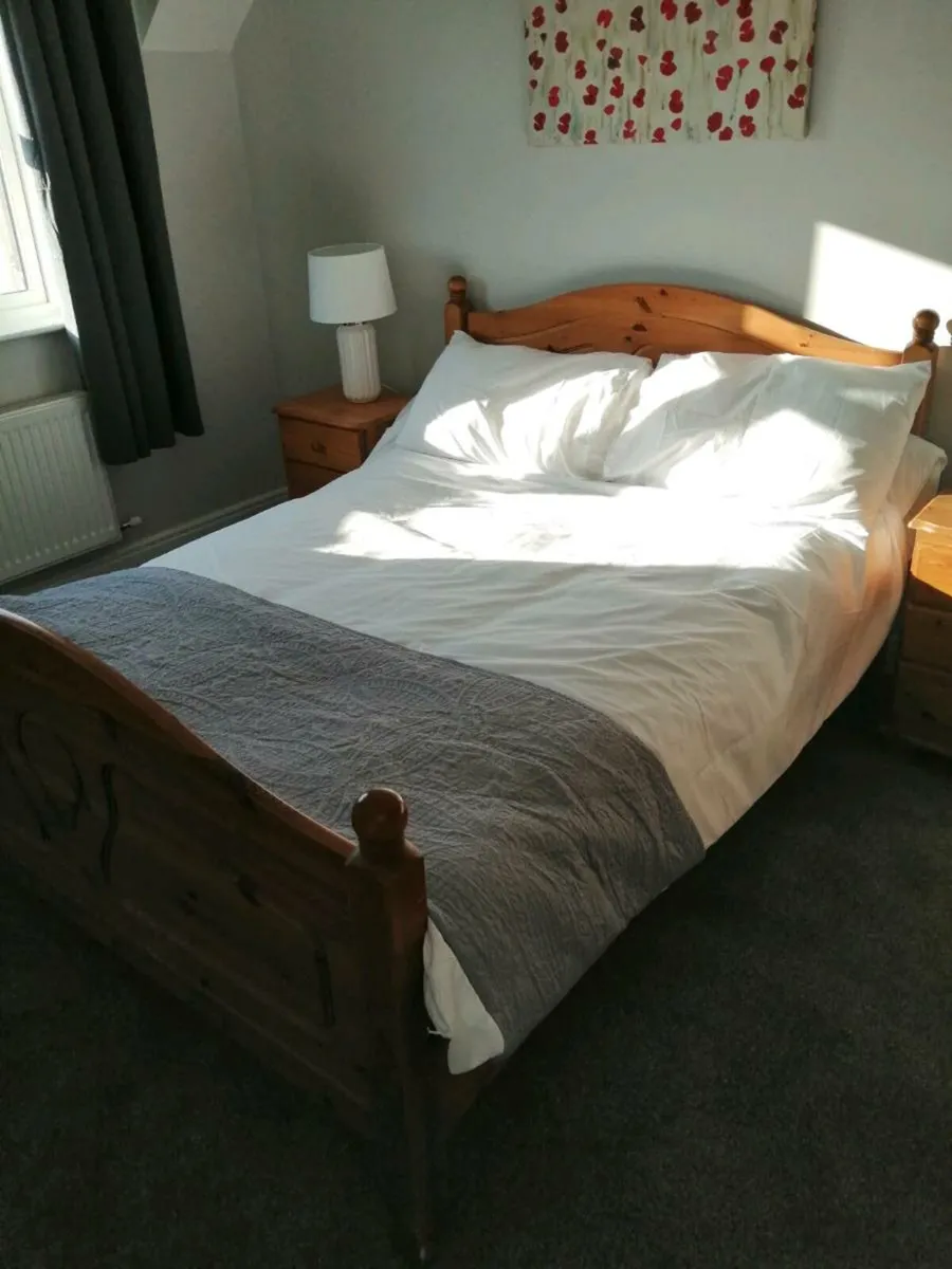 Bouble bed and wardrobe - Image 1