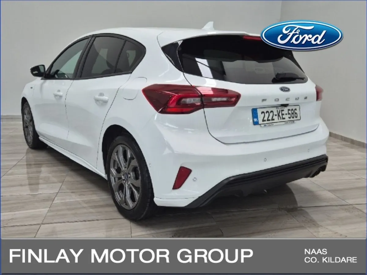Ford Focus 1.0l Ecoboost 125PS St-line Winter Pac - Image 4