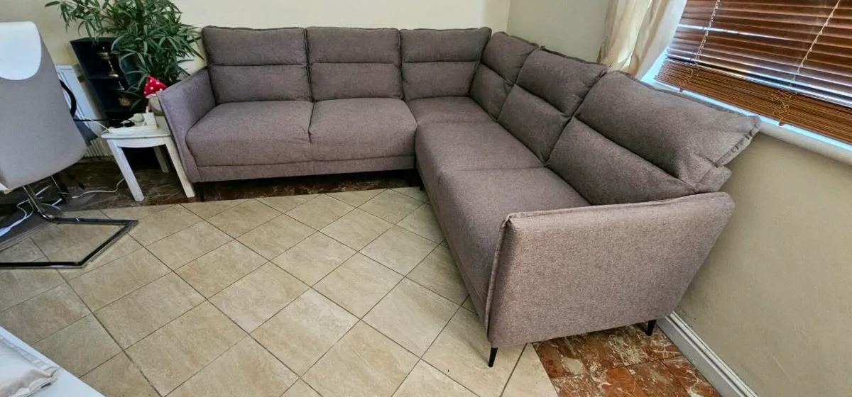 Modern 5-Seater Corner Sofa – Pickup Only - Image 2