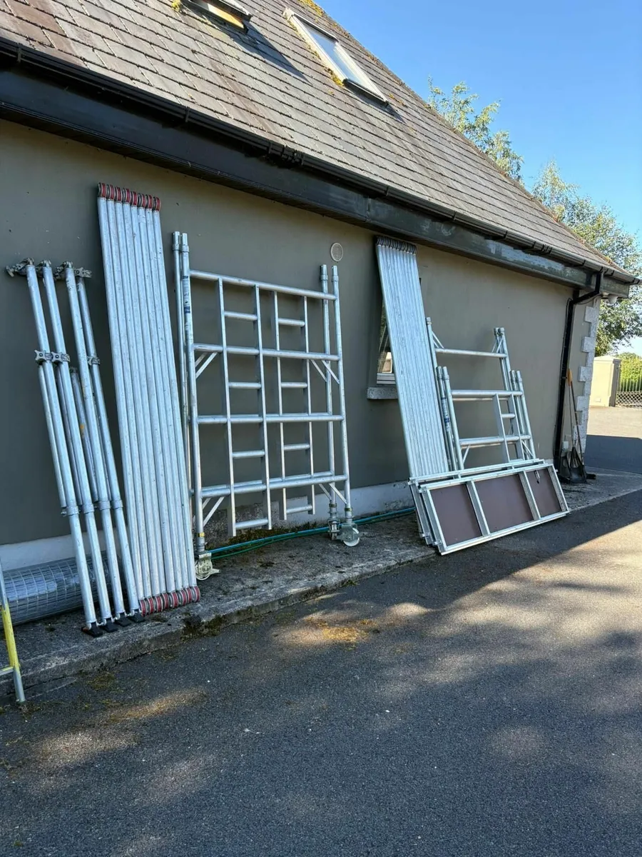 scaffolding - Image 1