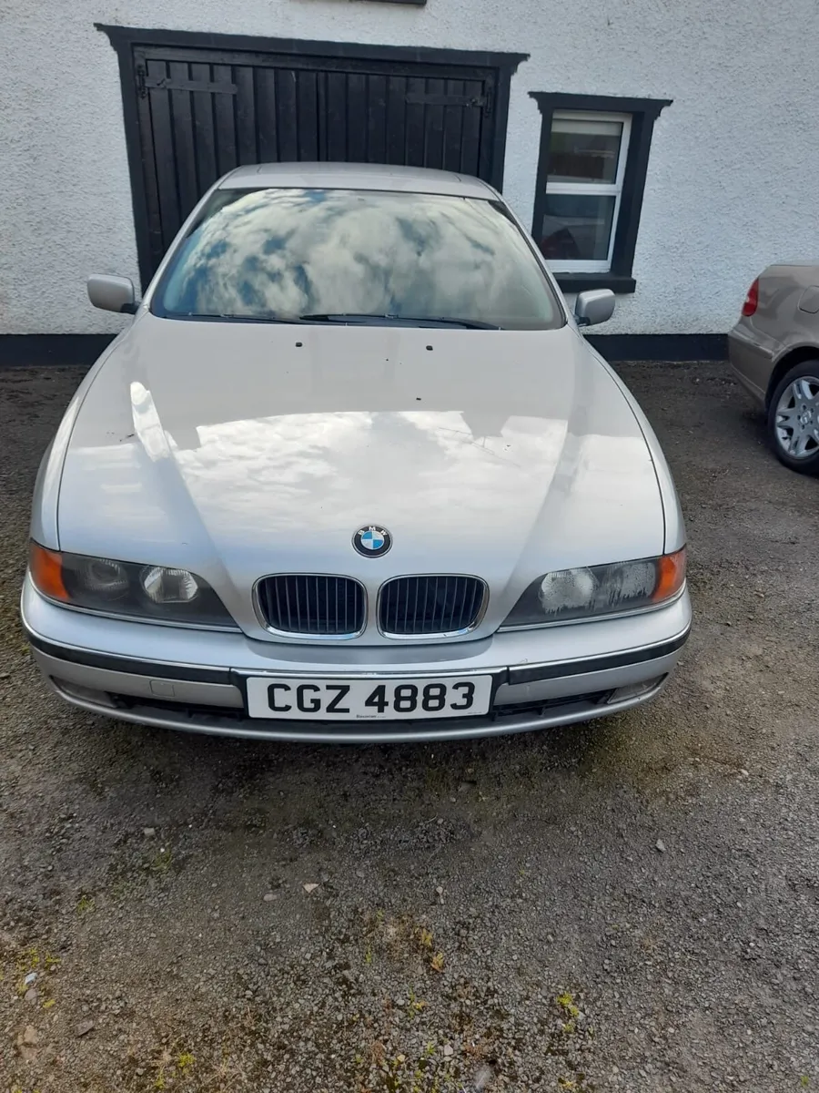 1999 BMW 520 - Image 1