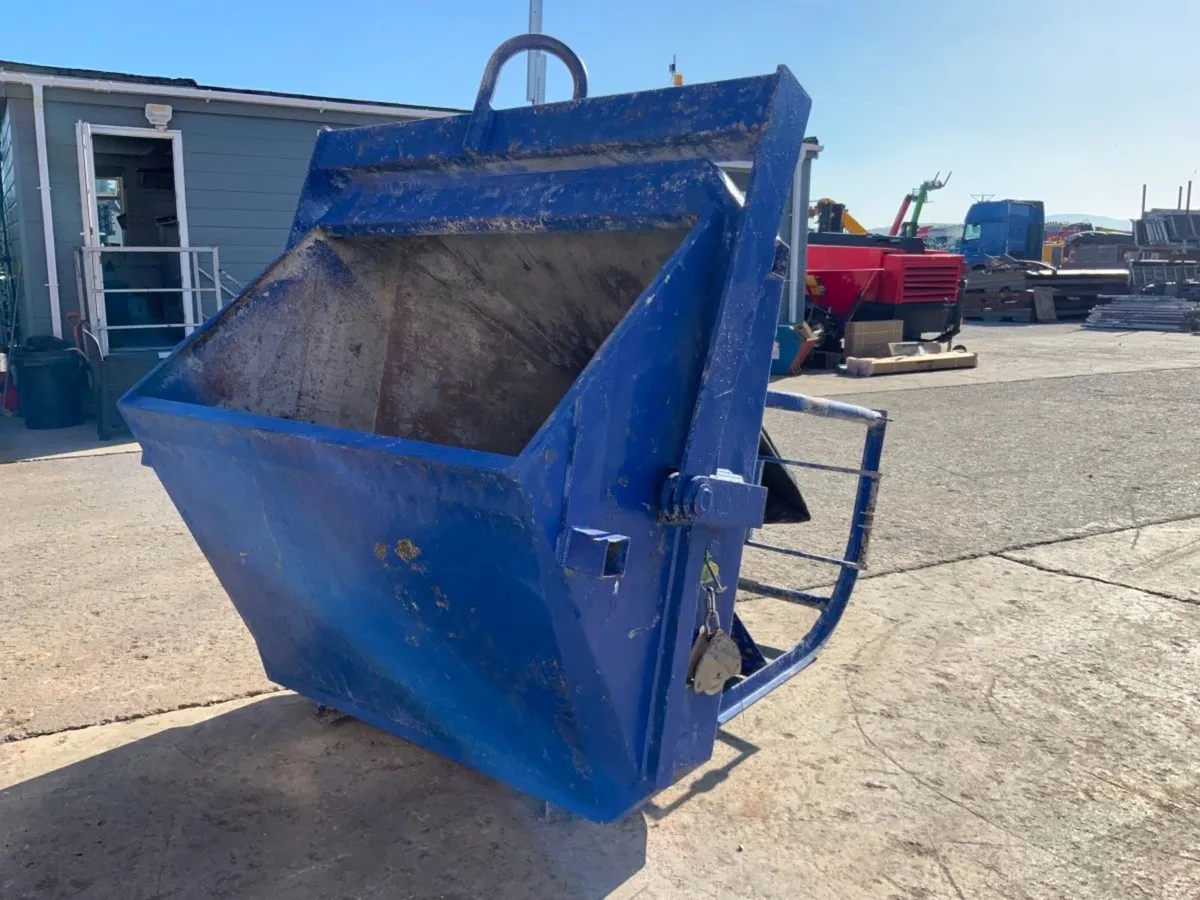 CONQUIP 1500lts CONCRETE POURING SKIP....1125c. - Image 3