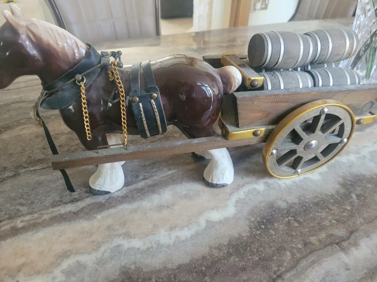 Horse  and  cart - Image 2