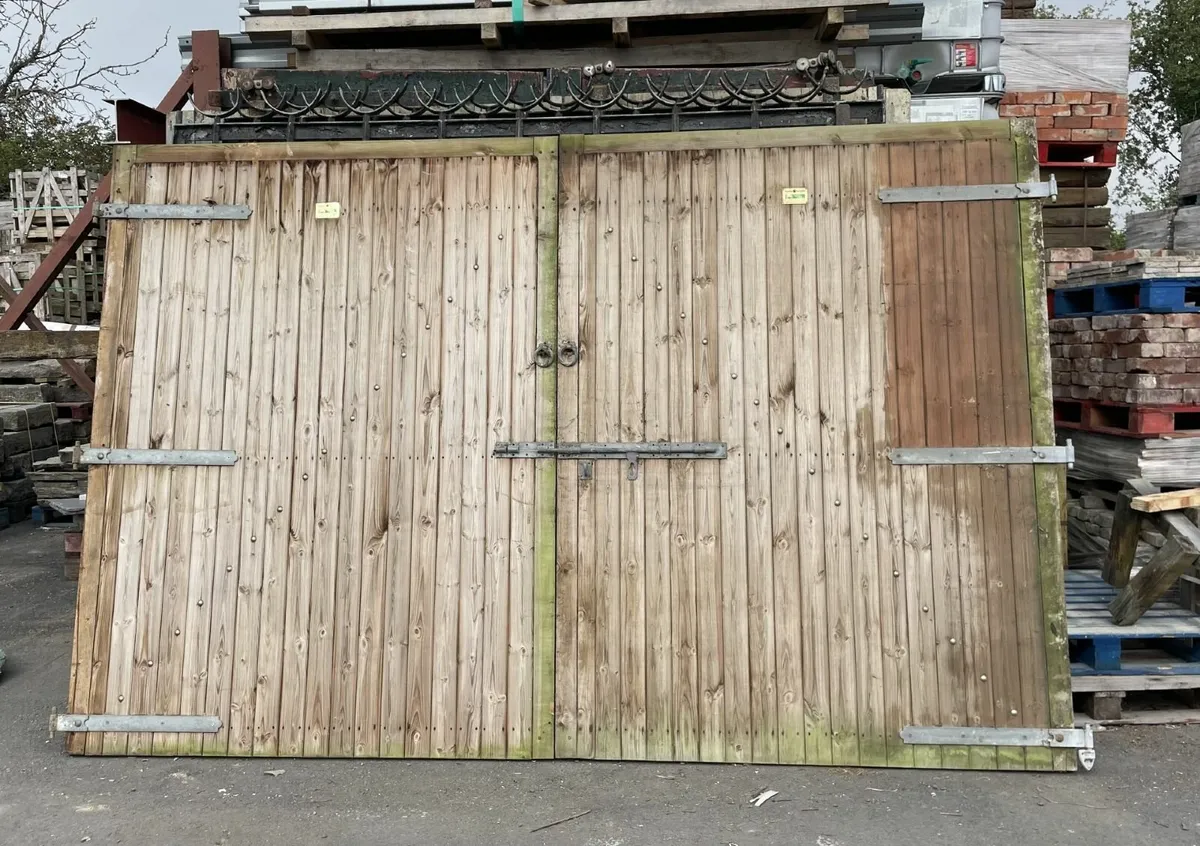 Large Wooden Garage Gates - Image 2