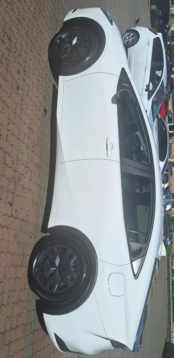 Toyota Prius 2023 LUXURY 1.8 HYBRID Self Charging - Image 4