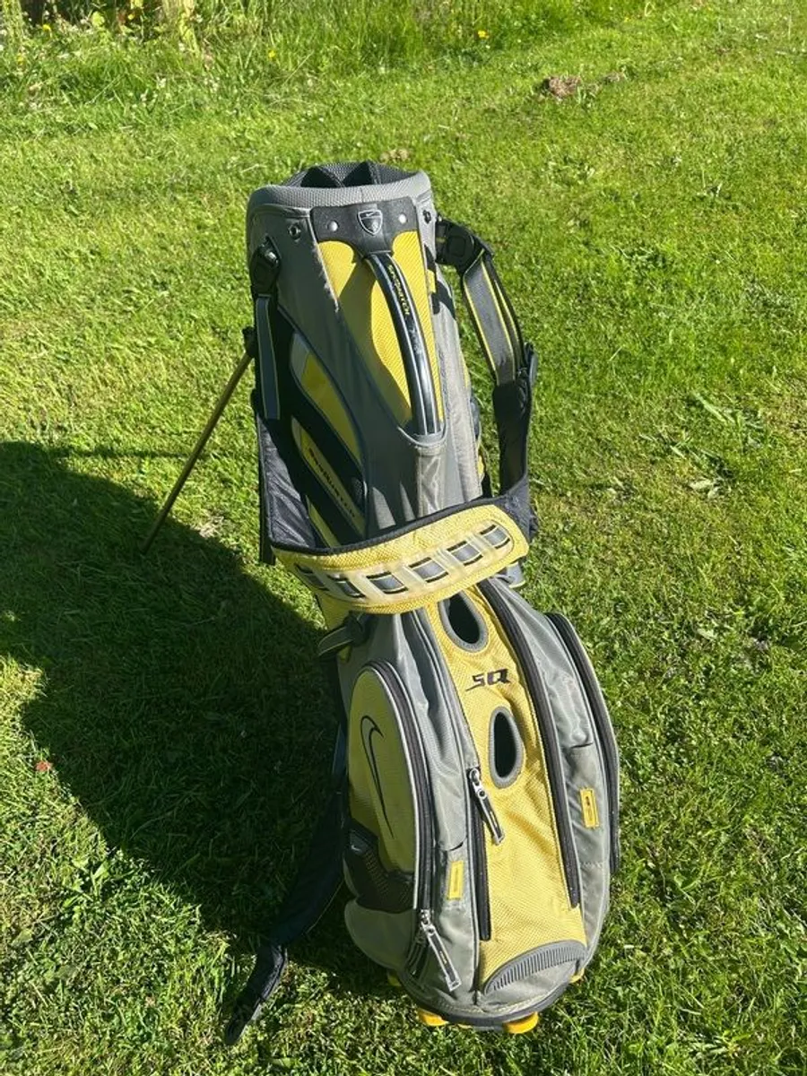 Nike Sasquatch SQ Golf Bag - Image 3