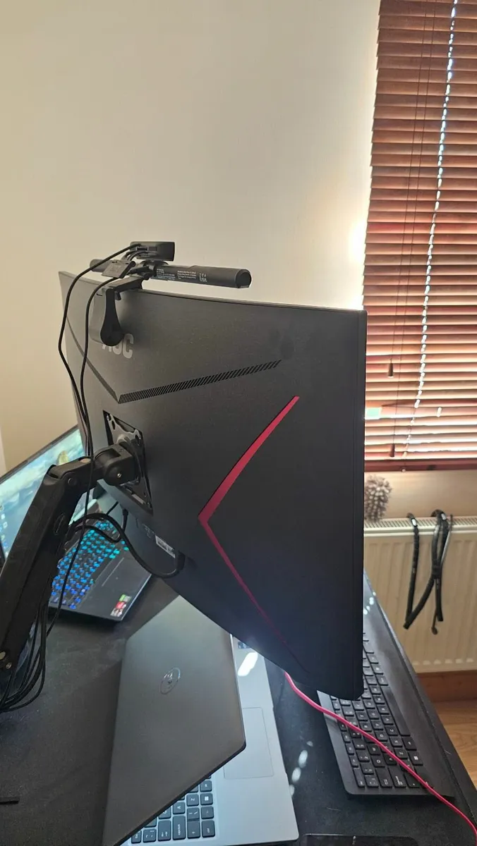 AOC Gaming 32 Inch FHD Curved Monitor - Image 3