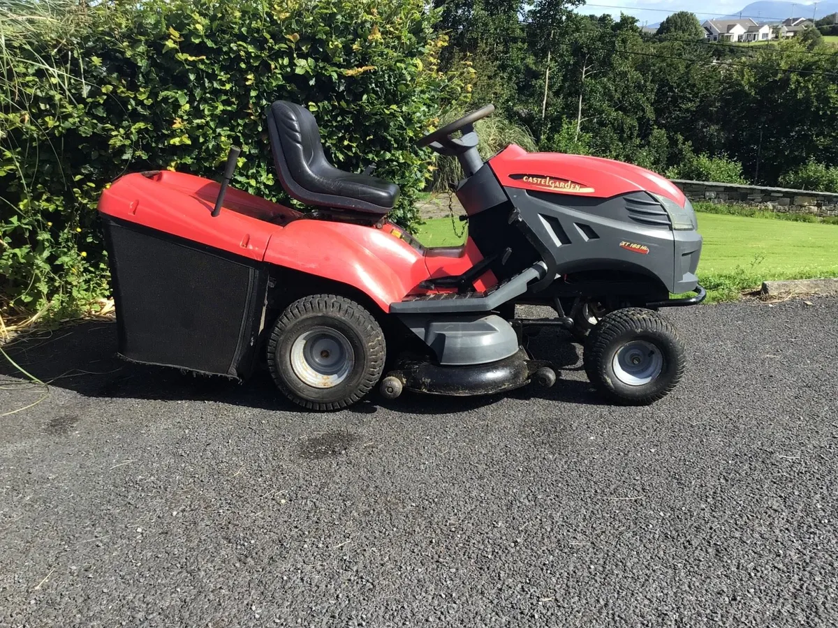 Castlegarden hydro 18HP ride on lawnmower - Image 1