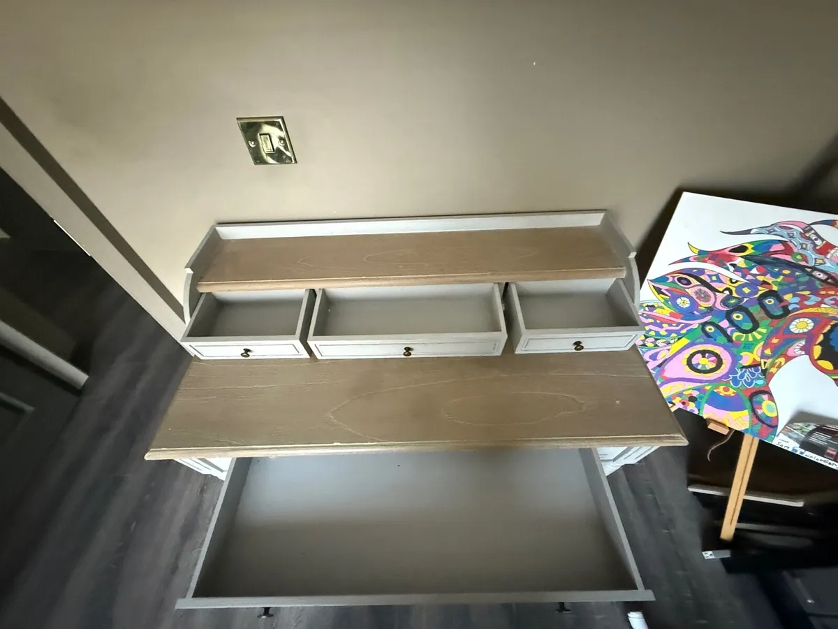 Writing table and chair - Image 3