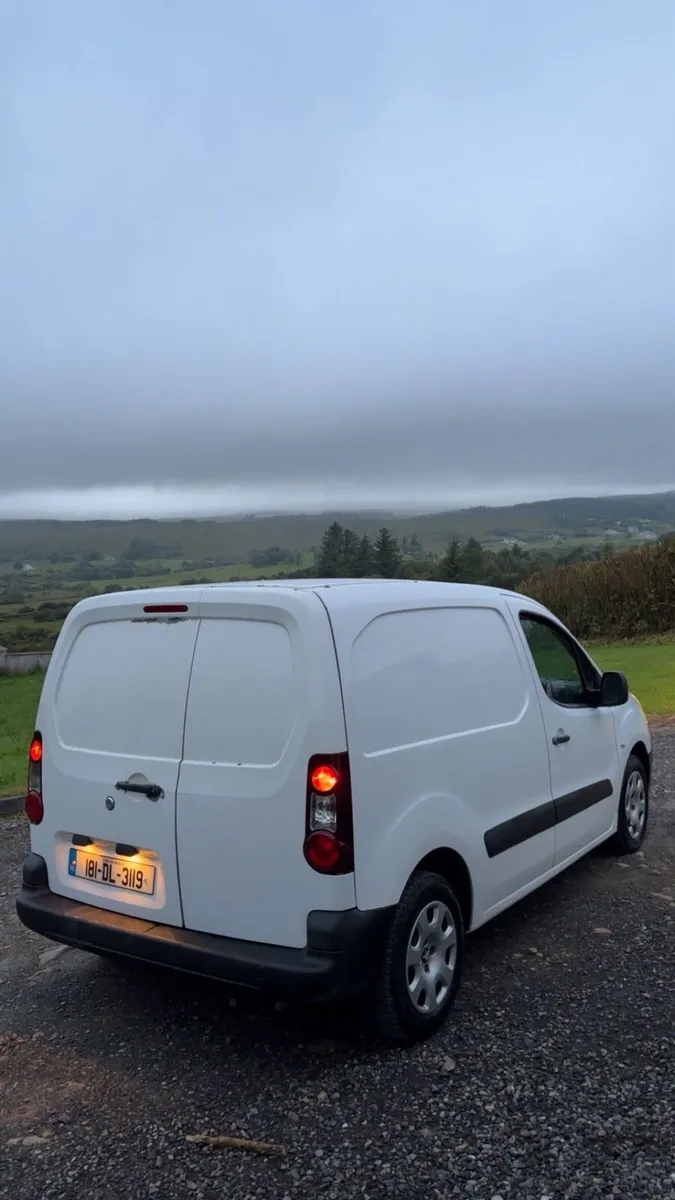 Partner van - Image 2