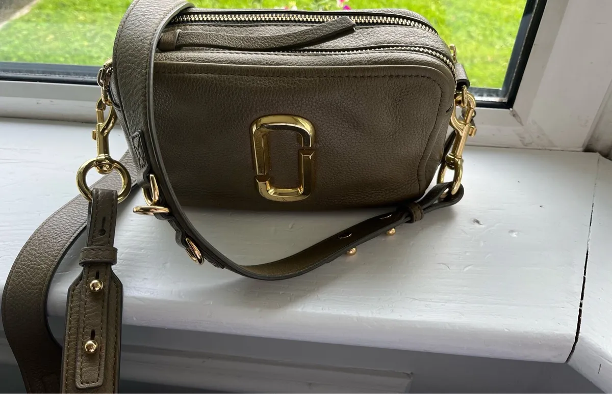 Marc Jacob’s Olive Softshot Handbag - Image 1