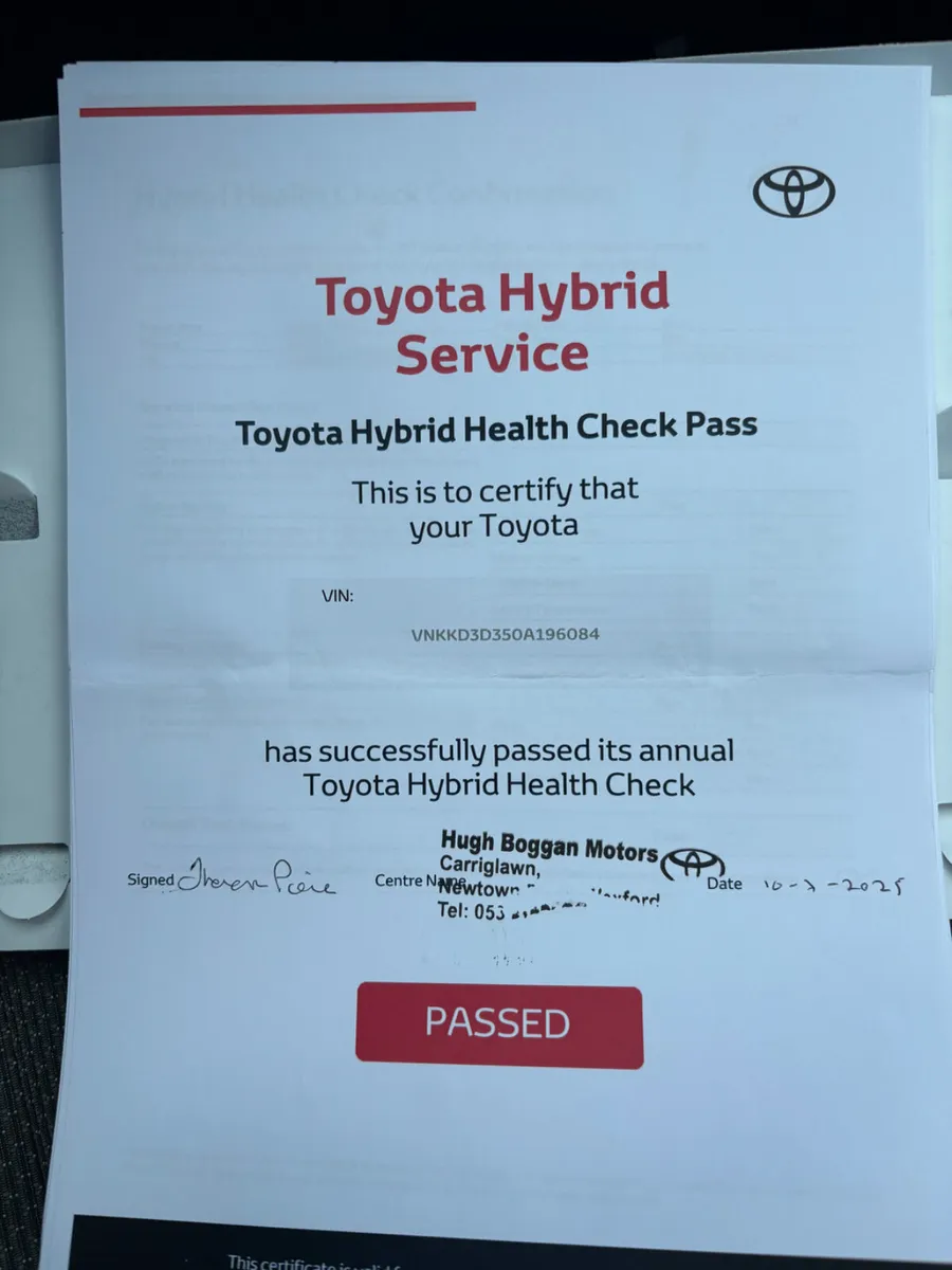 2016 TOYOTA YARIS HYBRID A\T LOW KM NCT TAX - Image 2