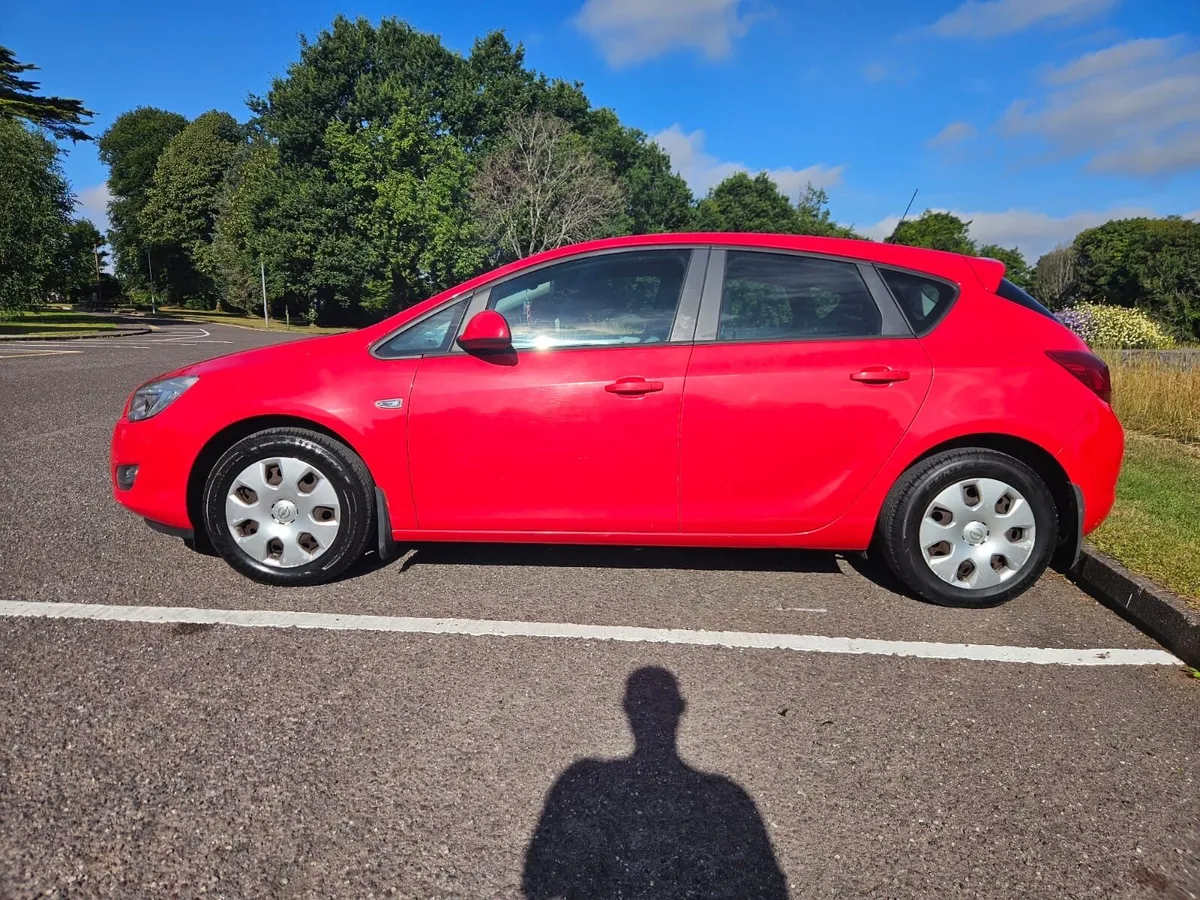 Astra 11  new nct 05/26 with warranty - Image 4