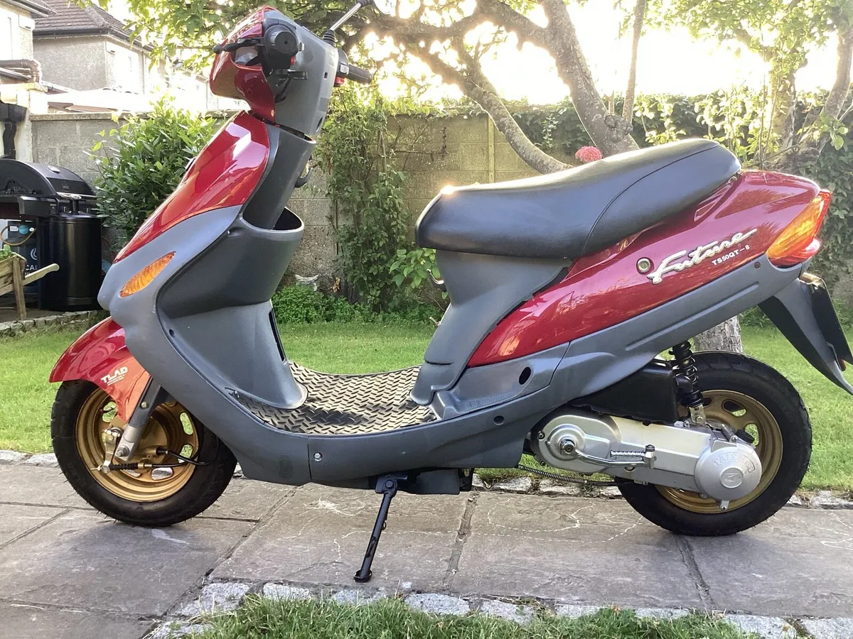 2002 moped 50cc - Image 3