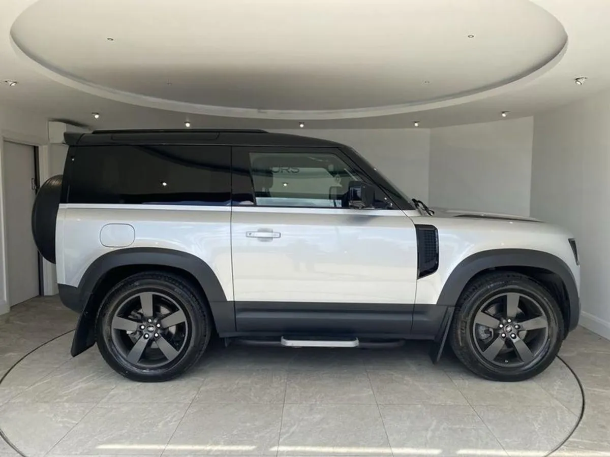 Land Rover Defender 3.0 D250 HSE 90 3dr Auto - Image 4