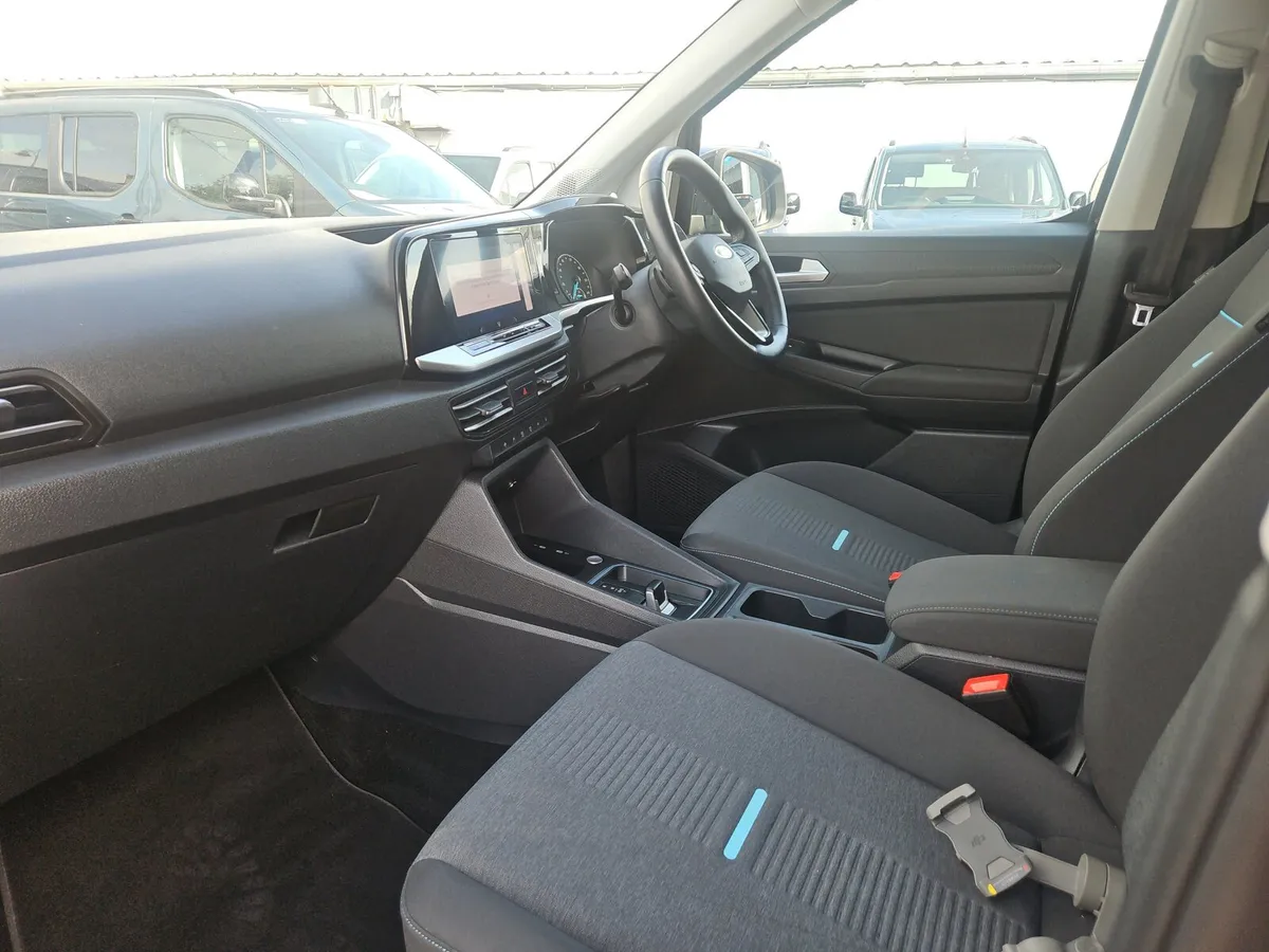 Ford Connect Automatic Wheelchair Taxi Spec - Image 3